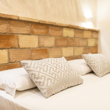 Top Floor Colosseo Guesthouse Rome Bagian luar foto