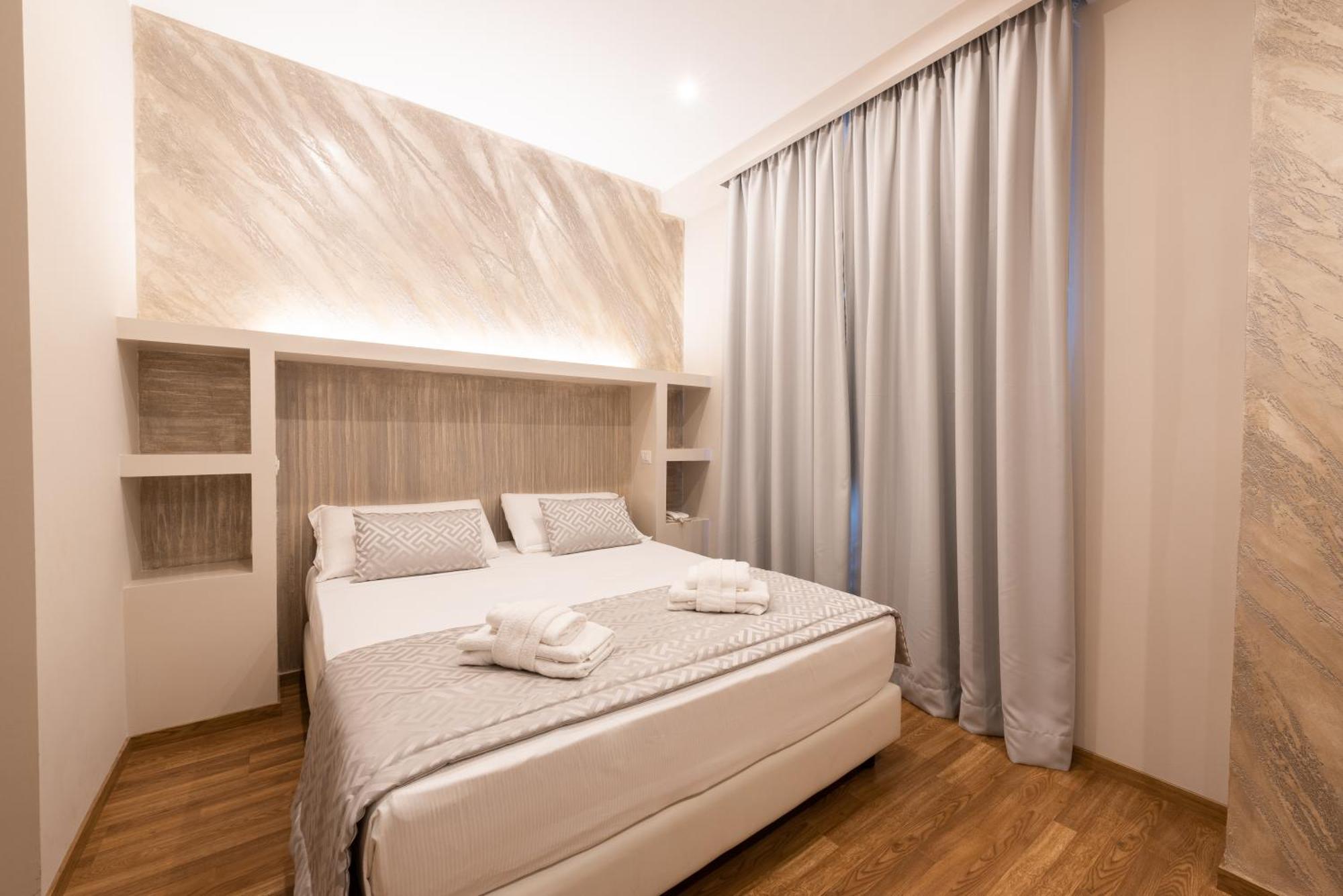 Top Floor Colosseo Guesthouse Rome Bagian luar foto