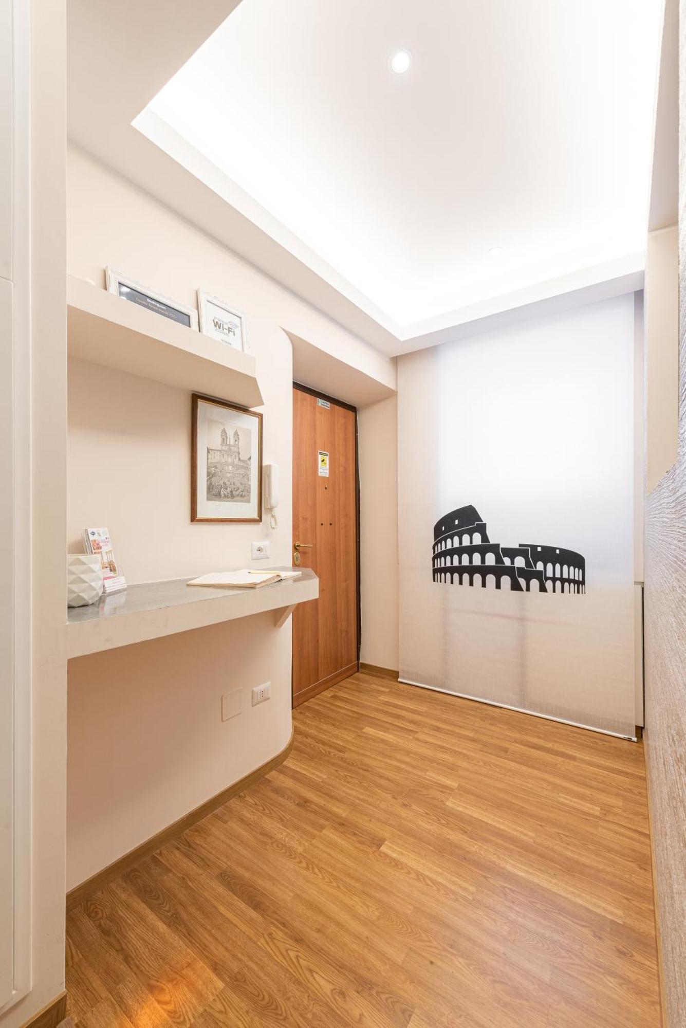 Top Floor Colosseo Guesthouse Rome Bagian luar foto