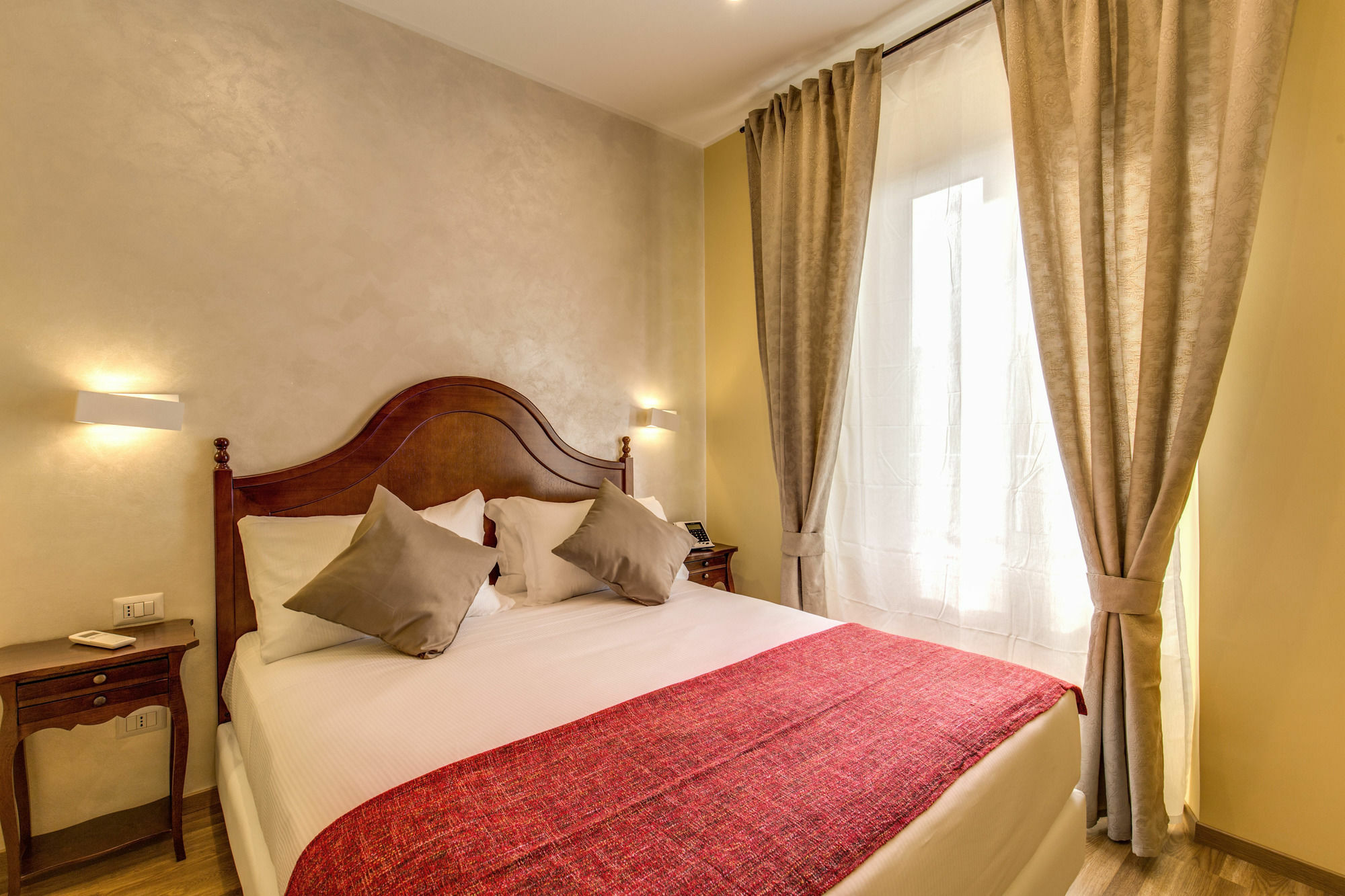 Top Floor Colosseo Guesthouse Rome Bagian luar foto
