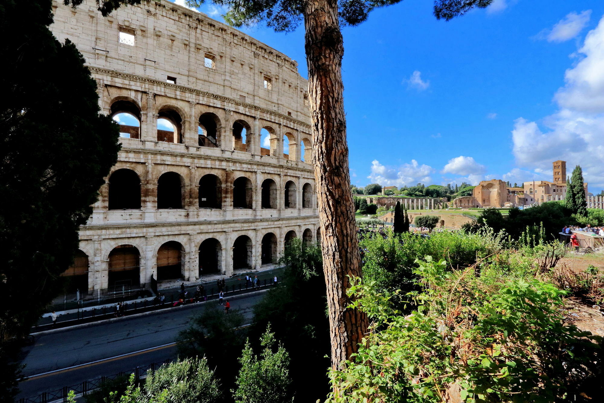 Top Floor Colosseo Guesthouse Rome Bagian luar foto